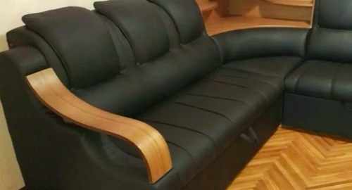 Перетяжка кожаного дивана. Коптево 